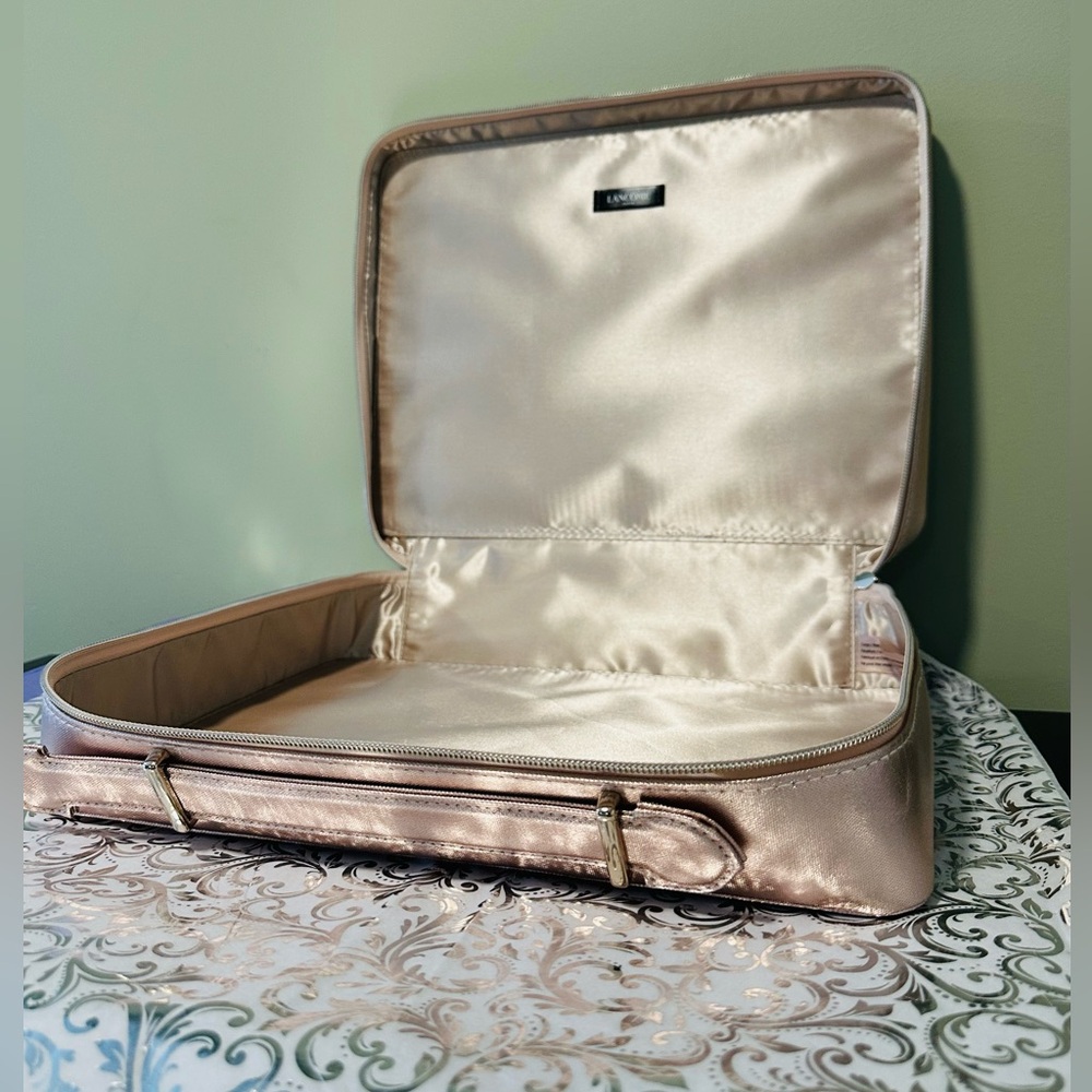 NEW Lancôme Rose Cosmetic Case
